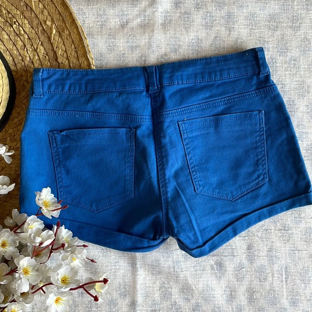 H&M electric blue shorts - Picture 4 of 5